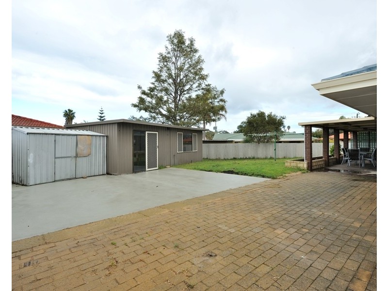 4 Westerly Way, Cooloongup WA 6168