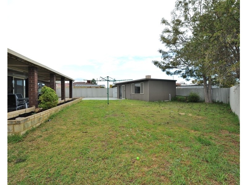 4 Westerly Way, Cooloongup WA 6168