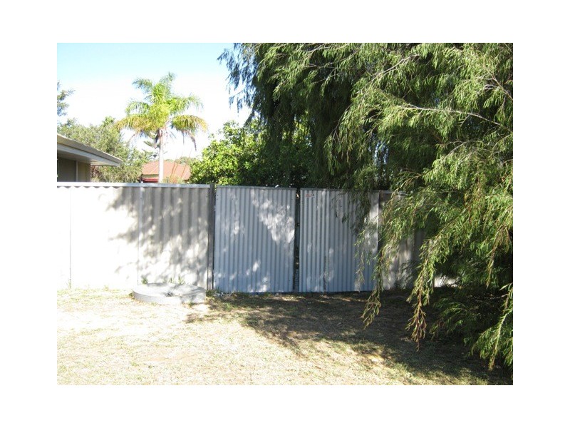 4 Westerly Way, Cooloongup WA 6168