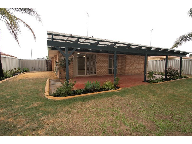 25 La Grange Place, Meadow Springs WA 6210