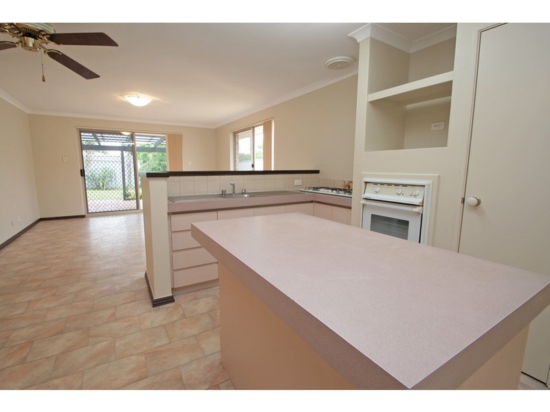 25 La Grange Place, Meadow Springs WA 6210