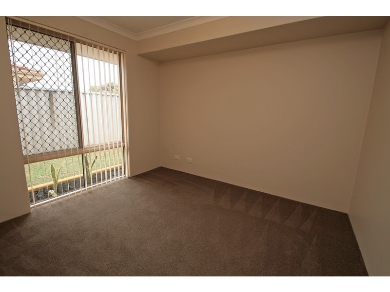 25 La Grange Place, Meadow Springs WA 6210