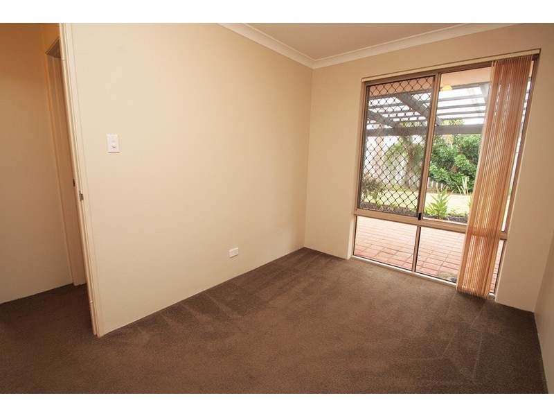 25 La Grange Place, Meadow Springs WA 6210