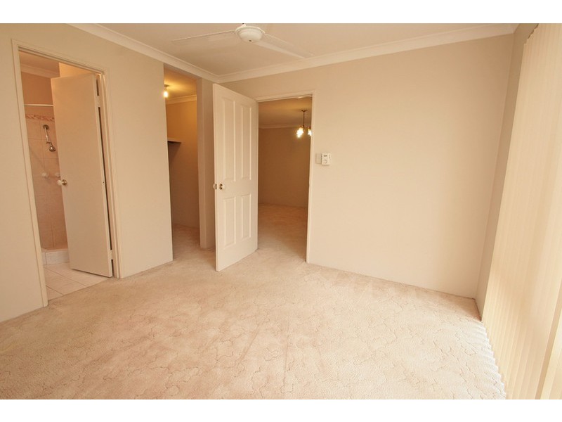 25 La Grange Place, Meadow Springs WA 6210