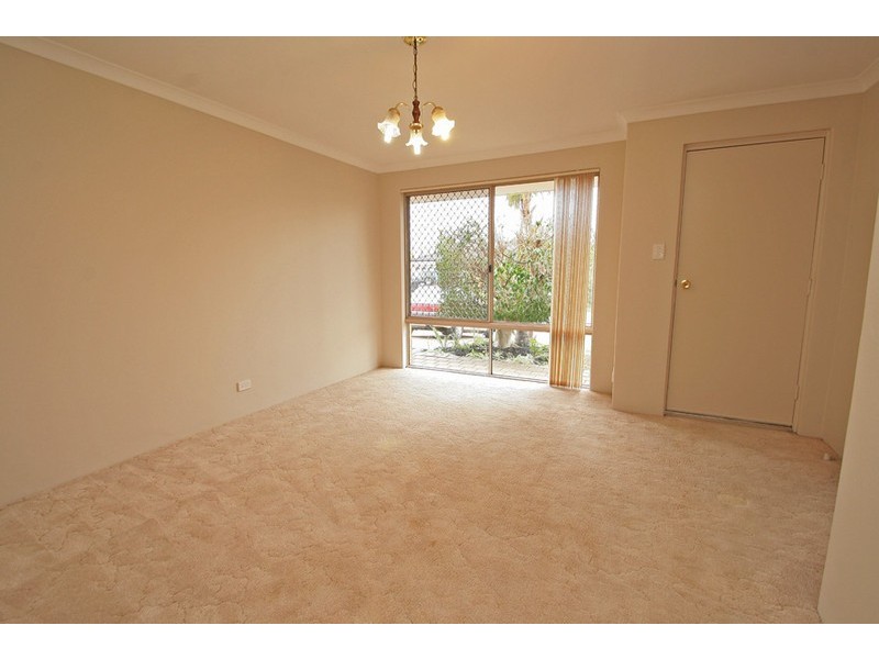 25 La Grange Place, Meadow Springs WA 6210