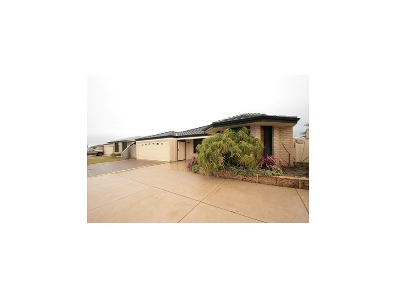 4 Belmez Turn, Port Kennedy WA 6172