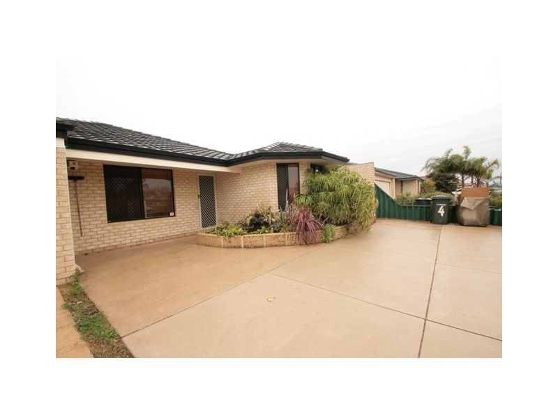 4 Belmez Turn, Port Kennedy WA 6172