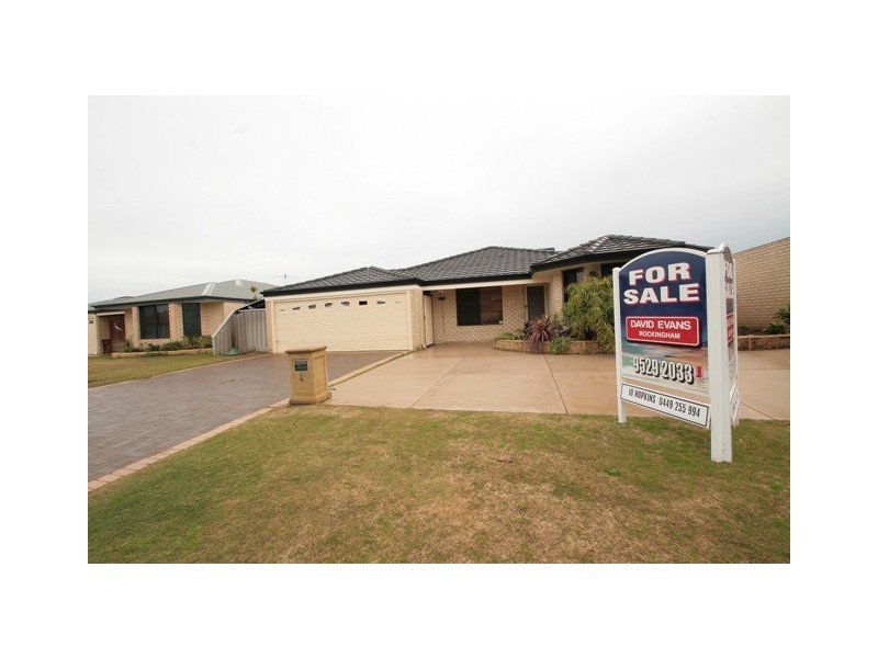 4 Belmez Turn, Port Kennedy WA 6172