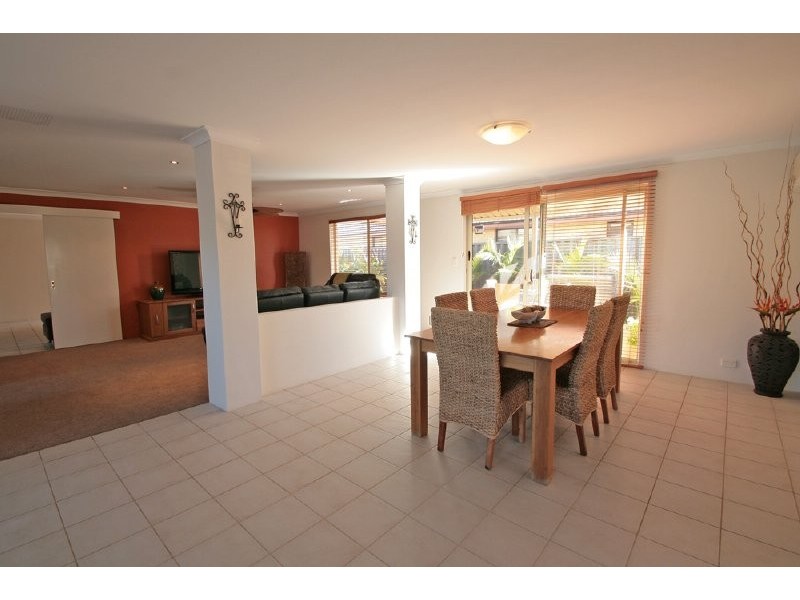14  Crinia Drive, Baldivis WA 6171