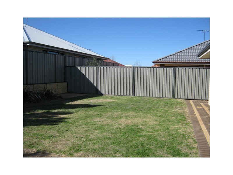 12 Lasseter St, Baldivis WA 6171