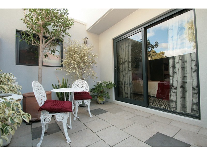 32 Fifth Avenue, Shoalwater WA 6169