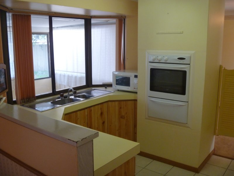 44 Park Drive, Cooloongup WA 6168