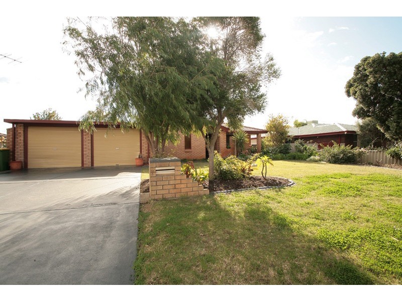 7 Haselmere Circus, Rockingham WA 6168