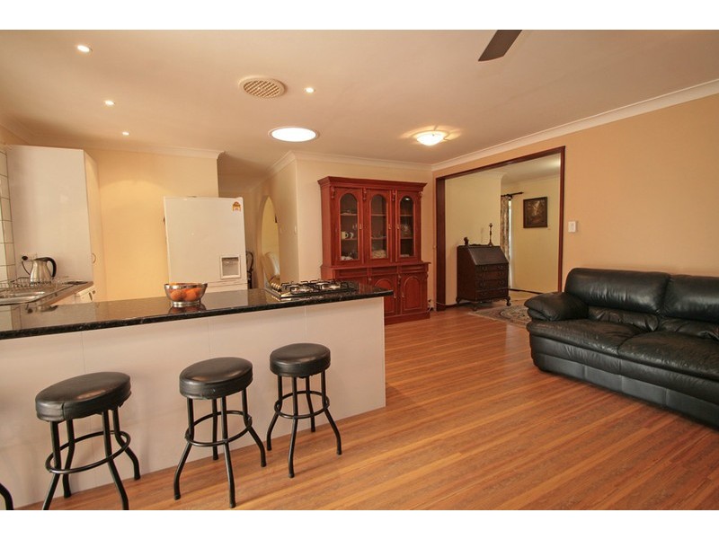 7 Haselmere Circus, Rockingham WA 6168