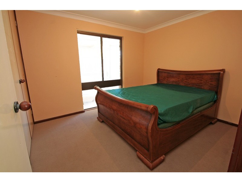 7 Haselmere Circus, Rockingham WA 6168