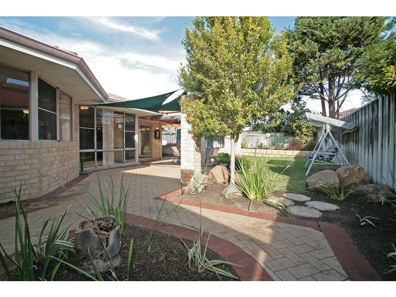 4  Swanson Way, Secret Harbour WA 6173