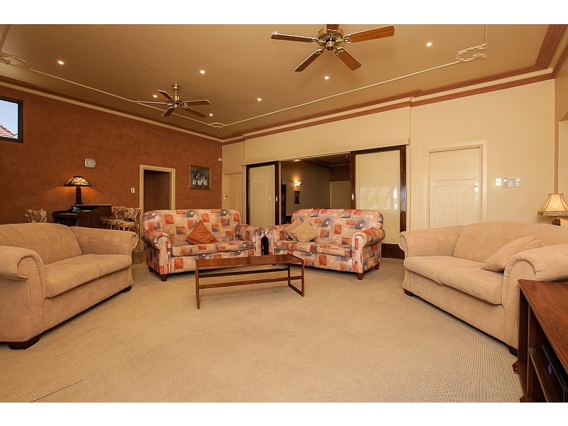 67 Kent Street, Rockingham WA 6168