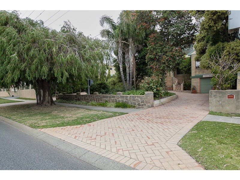 67 Kent Street, Rockingham WA 6168