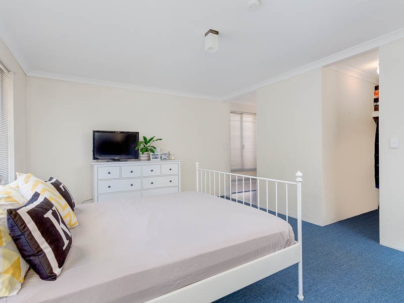 3 Plymouth Way, Waikiki WA 6169