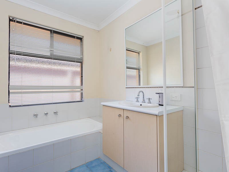 3 Plymouth Way, Waikiki WA 6169