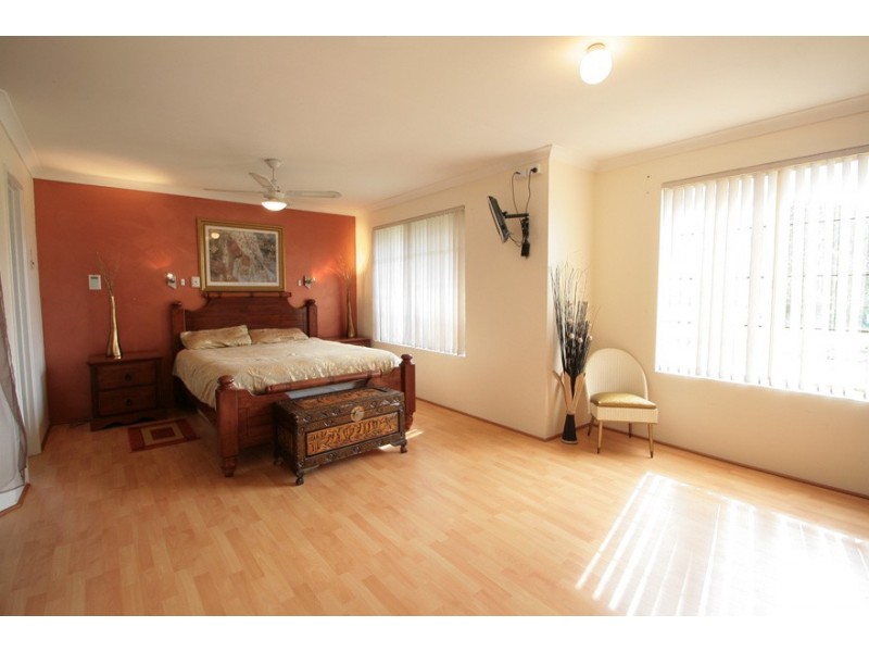 4 Princep Place, Warnbro WA 6169