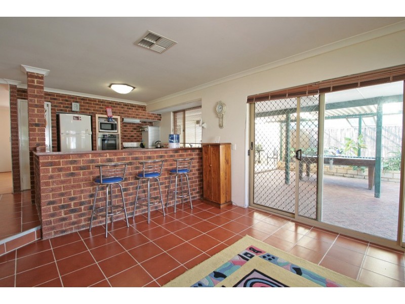 4 Princep Place, Warnbro WA 6169