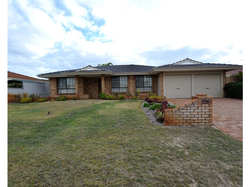 7 Bolivar Ct., Safety Bay WA 6169