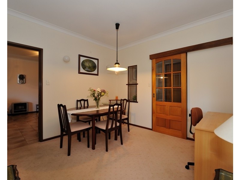 7 Bolivar Ct., Safety Bay WA 6169