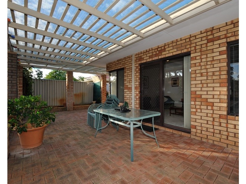 7 Bolivar Ct., Safety Bay WA 6169