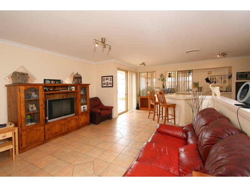 10 Masthead Street, Waikiki WA 6169