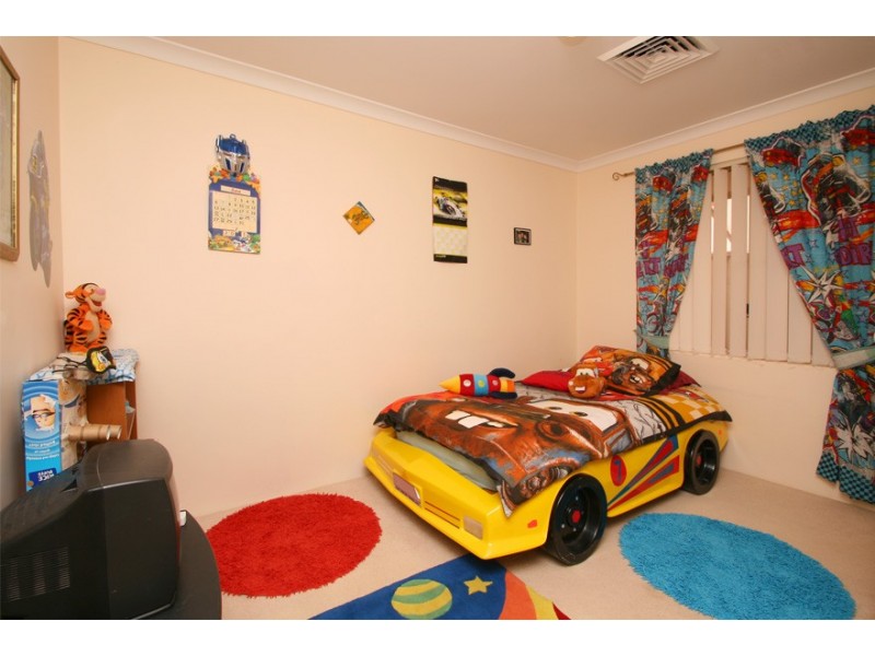 10 Masthead Street, Waikiki WA 6169