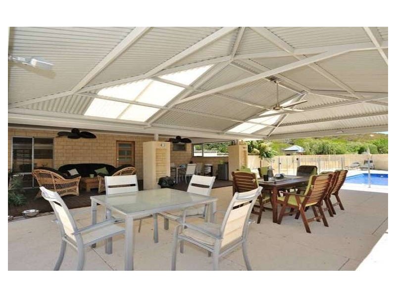 21 Farrington St, Warnbro WA 6169