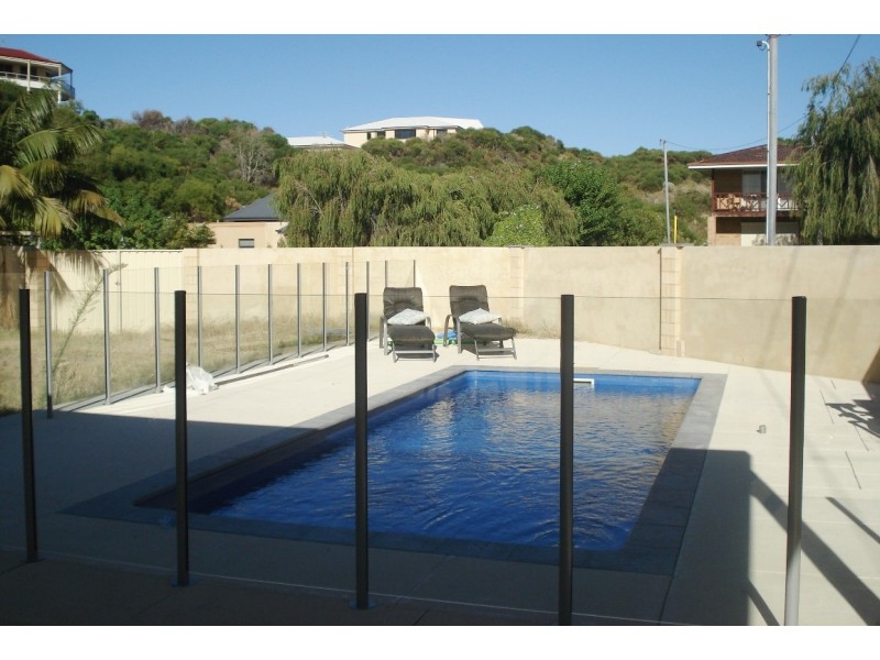 21 Farrington St, Warnbro WA 6169