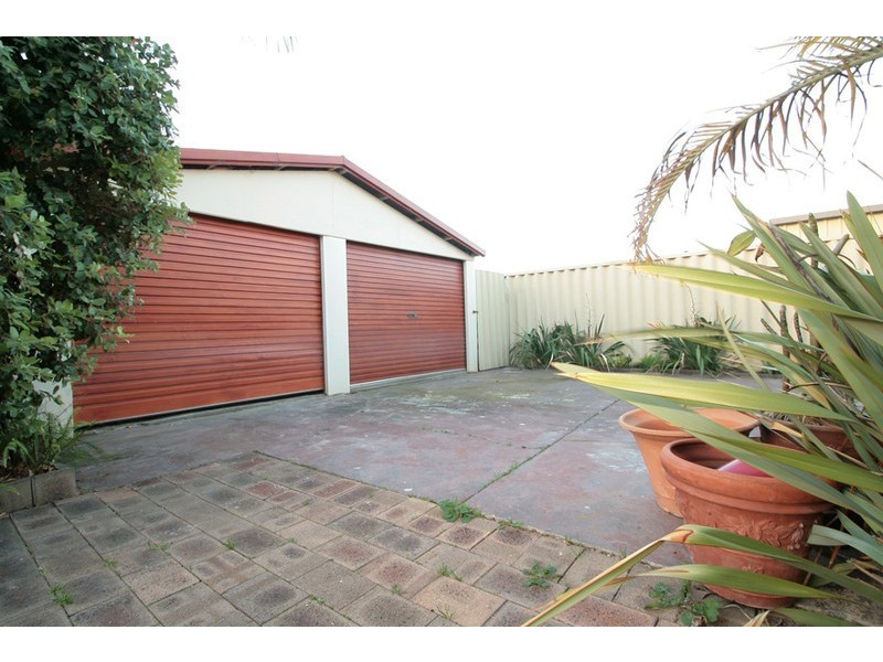 16 Wallsend Street, Safety Bay WA 6169