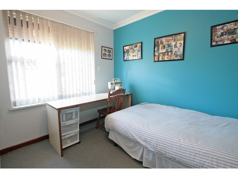 16 Wallsend Street, Safety Bay WA 6169