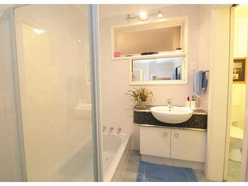 16 Wallsend Street, Safety Bay WA 6169