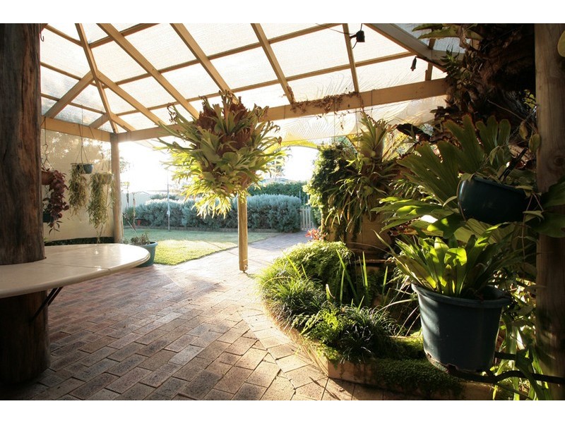 16 Wallsend Street, Safety Bay WA 6169