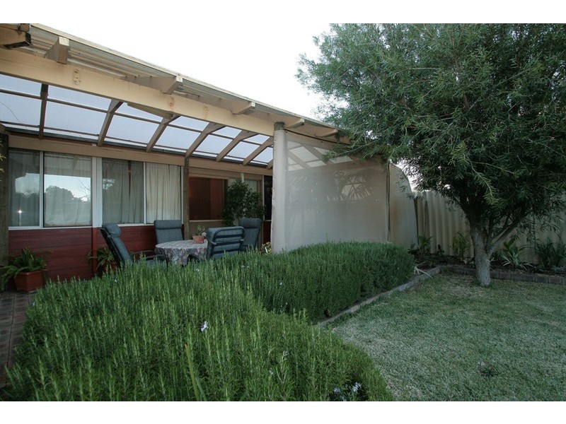 16 Wallsend Street, Safety Bay WA 6169