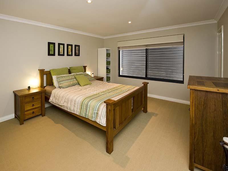 36 Baycliff Turn, Waikiki WA 6169