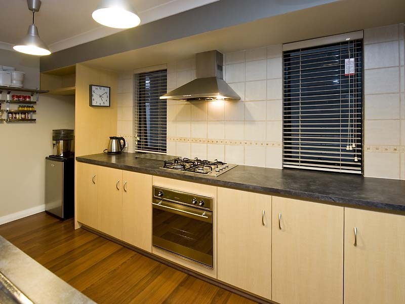 36 Baycliff Turn, Waikiki WA 6169