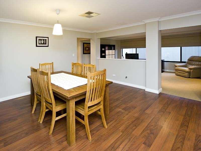 36 Baycliff Turn, Waikiki WA 6169