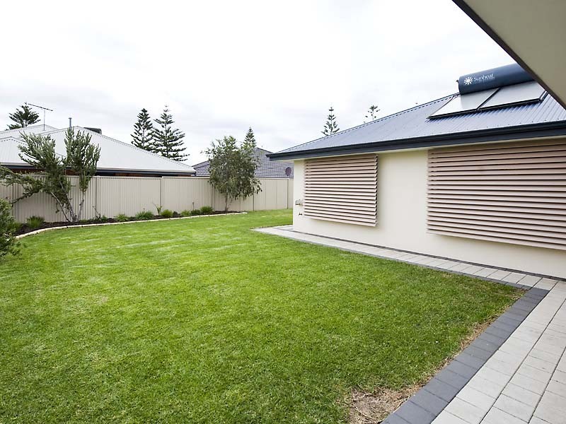 36 Baycliff Turn, Waikiki WA 6169