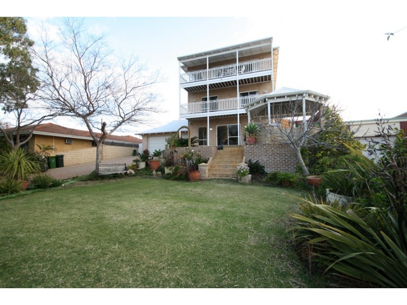 39 Fifth Avenue, Shoalwater WA 6169