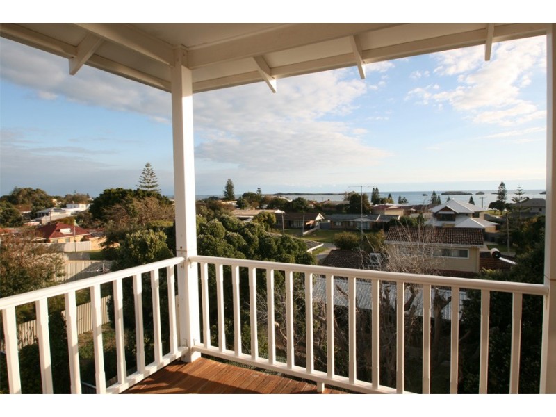 39 Fifth Avenue, Shoalwater WA 6169