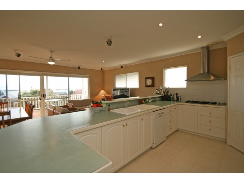 39 Fifth Avenue, Shoalwater WA 6169