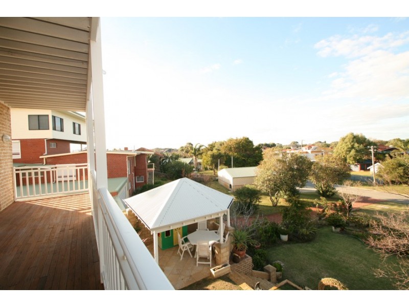 39 Fifth Avenue, Shoalwater WA 6169