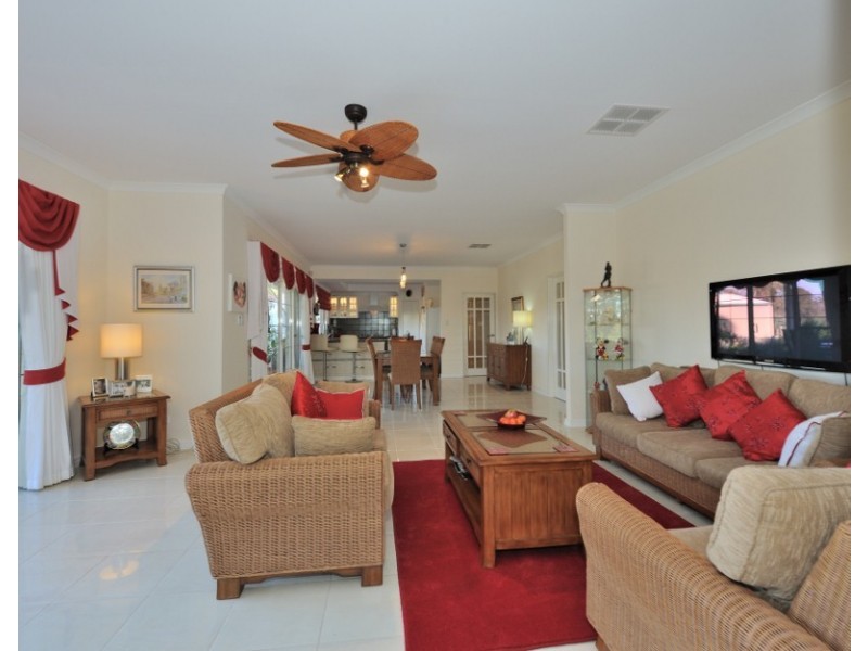 5 LOXLEY PLACE, Baldivis WA 6171