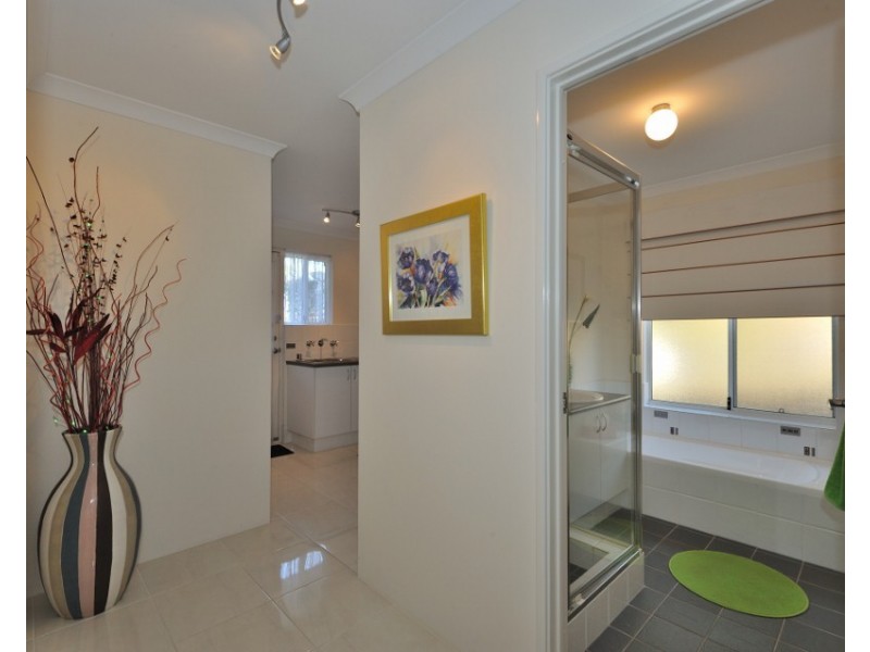 5 LOXLEY PLACE, Baldivis WA 6171