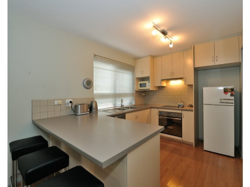 1 / 8  LEONORA STREET, Como WA 6152