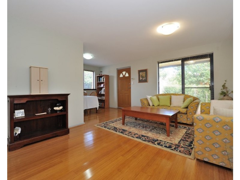 1 / 8  LEONORA STREET, Como WA 6152